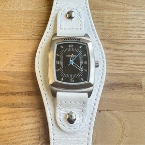 Nixon all mine Bianca ladies white wide leather dress watch NEW BATTERY